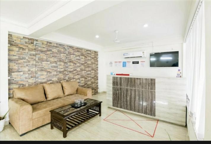 古尔冈 Rbm Residency酒店 外观 照片